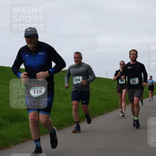 04.05.2025 - 8. Wedeler Halbmarathon Yannick Fuchs http://msf.ph/oto/7834599 04.05.2025 11:22:44 Laufen 115, 259, 793, 33 meine-sportfotos.de