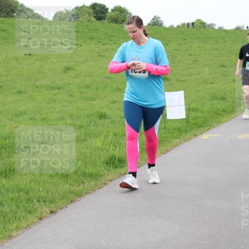 04.05.2025 - 8. Wedeler Halbmarathon Lena Gebhardt http://msf.ph/oto/7834600 04.05.2025 11:24:44 Laufen 1046, 1091 meine-sportfotos.de