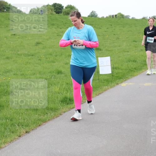 04.05.2025 - 8. Wedeler Halbmarathon Lena Gebhardt http://msf.ph/oto/7834604 04.05.2025 11:24:44 Laufen 88, 1046, 1091, 11 meine-sportfotos.de