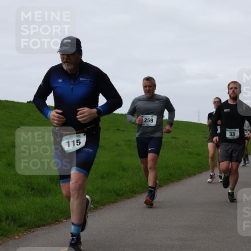 04.05.2025 - 8. Wedeler Halbmarathon Yannick Fuchs http://msf.ph/oto/7834614 04.05.2025 11:22:45 Laufen 115, 259, 33, 17 meine-sportfotos.de