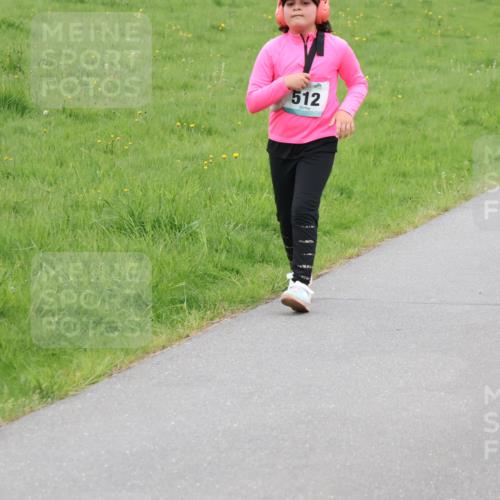 04.05.2025 - 8. Wedeler Halbmarathon Lena Gebhardt http://msf.ph/oto/7834650 04.05.2025 11:24:49 Laufen 512 meine-sportfotos.de