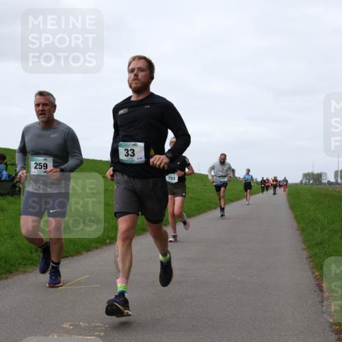 04.05.2025 - 8. Wedeler Halbmarathon Yannick Fuchs http://msf.ph/oto/7834652 04.05.2025 11:22:46 Laufen 259, 134, 33, 64, 793 meine-sportfotos.de