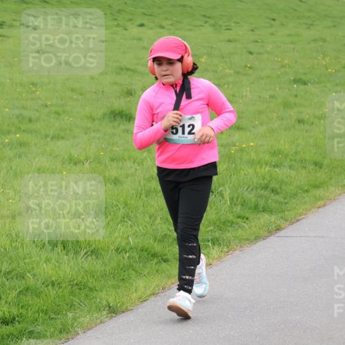 04.05.2025 - 8. Wedeler Halbmarathon Lena Gebhardt http://msf.ph/oto/7834661 04.05.2025 11:24:51 Laufen 512 meine-sportfotos.de