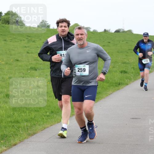 04.05.2025 - 8. Wedeler Halbmarathon Lena Gebhardt http://msf.ph/oto/7834699 04.05.2025 11:24:57 Laufen 81, 259, 134, 115, 917 meine-sportfotos.de