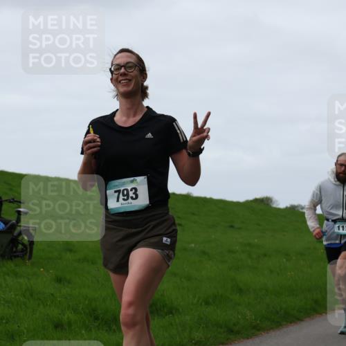 04.05.2025 - 8. Wedeler Halbmarathon Yannick Fuchs http://msf.ph/oto/7834700 04.05.2025 11:22:48 Laufen 793, 1128 meine-sportfotos.de