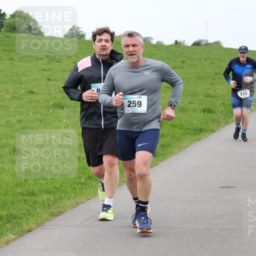 04.05.2025 - 8. Wedeler Halbmarathon Lena Gebhardt http://msf.ph/oto/7834705 04.05.2025 11:24:57 Laufen 259, 134, 115, 917 meine-sportfotos.de