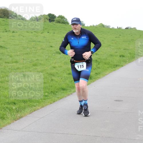 04.05.2025 - 8. Wedeler Halbmarathon Lena Gebhardt http://msf.ph/oto/7834713 04.05.2025 11:25:00 Laufen 917, 115 meine-sportfotos.de