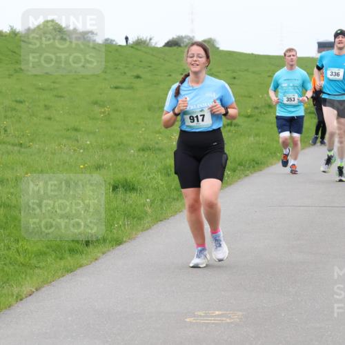 04.05.2025 - 8. Wedeler Halbmarathon Lena Gebhardt http://msf.ph/oto/7834729 04.05.2025 11:25:02 Laufen 21, 336, 917, 353, 411, 745 meine-sportfotos.de