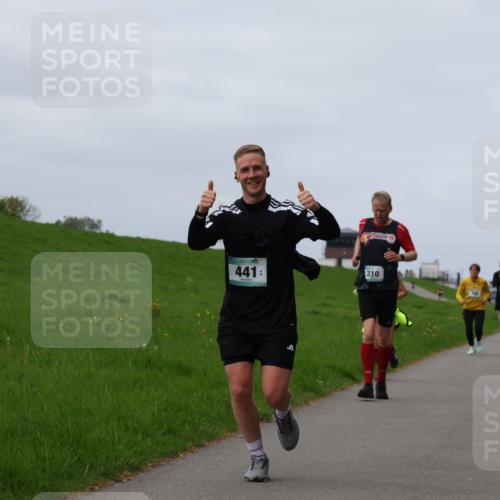 04.05.2025 - 8. Wedeler Halbmarathon Yannick Fuchs http://msf.ph/oto/7834730 04.05.2025 11:43:45 Laufen 441, 310 meine-sportfotos.de
