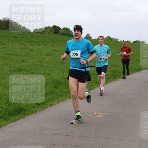 04.05.2025 - 8. Wedeler Halbmarathon Lena Gebhardt http://msf.ph/oto/7834742 04.05.2025 11:25:06 Laufen 336, 21, 353, 411, 745 meine-sportfotos.de