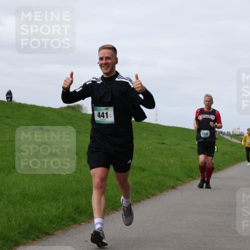 04.05.2025 - 8. Wedeler Halbmarathon Yannick Fuchs http://msf.ph/oto/7834778 04.05.2025 11:43:46 Laufen 441, 310 meine-sportfotos.de