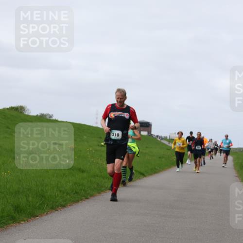 04.05.2025 - 8. Wedeler Halbmarathon Yannick Fuchs http://msf.ph/oto/7834807 04.05.2025 11:43:48 Laufen 310 meine-sportfotos.de