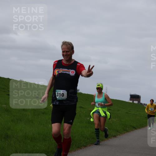 04.05.2025 - 8. Wedeler Halbmarathon Yannick Fuchs http://msf.ph/oto/7834832 04.05.2025 11:43:50 Laufen 861, 310, 766 meine-sportfotos.de