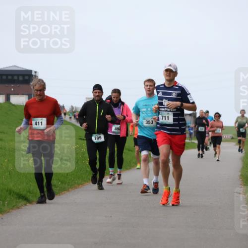 04.05.2025 - 8. Wedeler Halbmarathon Yannick Fuchs http://msf.ph/oto/7834883 04.05.2025 11:22:54 Laufen 411, 709, 894, 2, 711, 353 meine-sportfotos.de