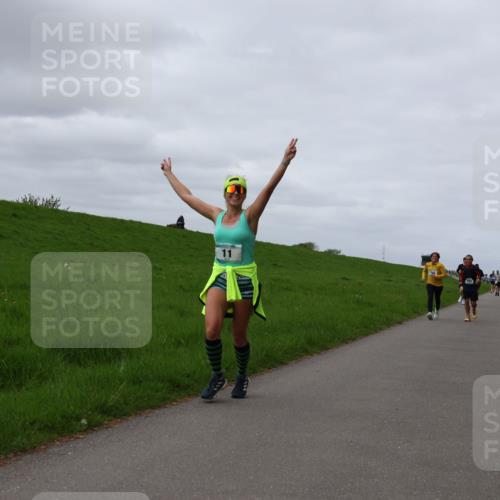 04.05.2025 - 8. Wedeler Halbmarathon Yannick Fuchs http://msf.ph/oto/7834908 04.05.2025 11:43:53 Laufen 11 meine-sportfotos.de