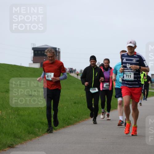 04.05.2025 - 8. Wedeler Halbmarathon Yannick Fuchs http://msf.ph/oto/7834916 04.05.2025 11:22:54 Laufen 411, 709, 894, 711 meine-sportfotos.de