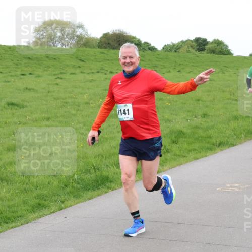 04.05.2025 - 8. Wedeler Halbmarathon Lena Gebhardt http://msf.ph/oto/7835010 04.05.2025 11:26:09 Laufen 1141, 129, 889, 56 meine-sportfotos.de