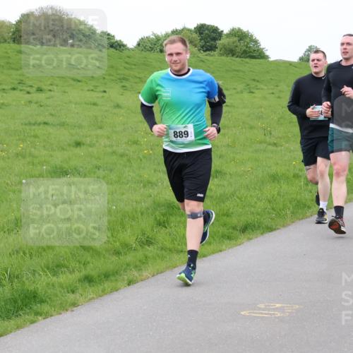 04.05.2025 - 8. Wedeler Halbmarathon Lena Gebhardt http://msf.ph/oto/7835025 04.05.2025 11:26:10 Laufen 889, 1175 meine-sportfotos.de