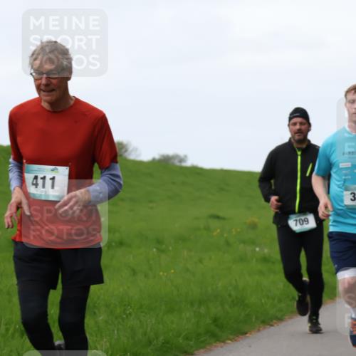 04.05.2025 - 8. Wedeler Halbmarathon Yannick Fuchs http://msf.ph/oto/7835047 04.05.2025 11:23:02 Laufen 411, 21, 709, 353 meine-sportfotos.de