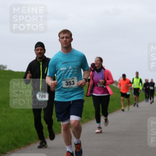 04.05.2025 - 8. Wedeler Halbmarathon Yannick Fuchs http://msf.ph/oto/7835052 04.05.2025 11:23:02 Laufen 21, 709, 353 meine-sportfotos.de