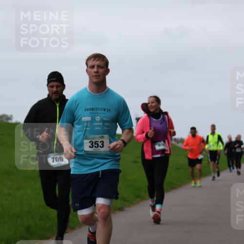 04.05.2025 - 8. Wedeler Halbmarathon Yannick Fuchs http://msf.ph/oto/7835064 04.05.2025 11:23:02 Laufen 21, 47, 709, 353, 89 meine-sportfotos.de