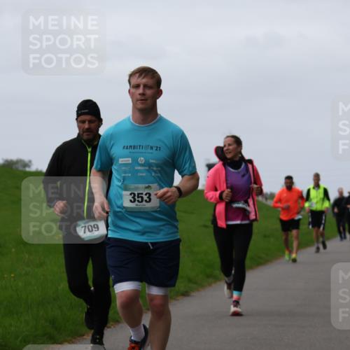 04.05.2025 - 8. Wedeler Halbmarathon Yannick Fuchs http://msf.ph/oto/7835067 04.05.2025 11:23:02 Laufen 21, 71, 709, 353 meine-sportfotos.de
