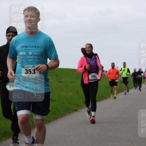 04.05.2025 - 8. Wedeler Halbmarathon Yannick Fuchs http://msf.ph/oto/7835091 04.05.2025 11:23:03 Laufen 70, 21, 353, 894 meine-sportfotos.de