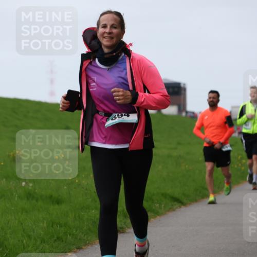 04.05.2025 - 8. Wedeler Halbmarathon Yannick Fuchs http://msf.ph/oto/7835102 04.05.2025 11:23:04 Laufen 694 meine-sportfotos.de