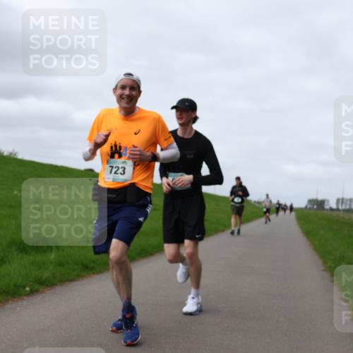 04.05.2025 - 8. Wedeler Halbmarathon Yannick Fuchs http://msf.ph/oto/7835131 04.05.2025 11:44:03 Laufen 723 meine-sportfotos.de