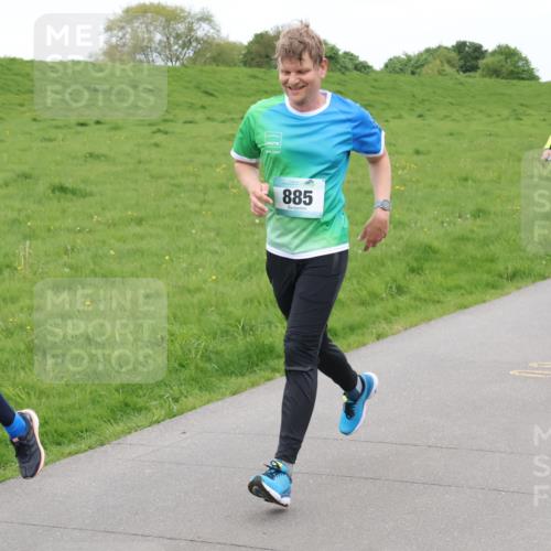 04.05.2025 - 8. Wedeler Halbmarathon Lena Gebhardt http://msf.ph/oto/7835138 04.05.2025 11:26:19 Laufen 752, 885, 1155 meine-sportfotos.de