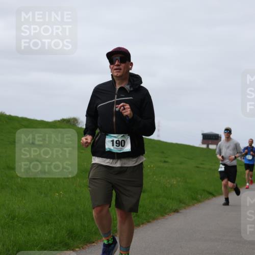 04.05.2025 - 8. Wedeler Halbmarathon Yannick Fuchs http://msf.ph/oto/7835161 04.05.2025 11:44:06 Laufen 190 meine-sportfotos.de