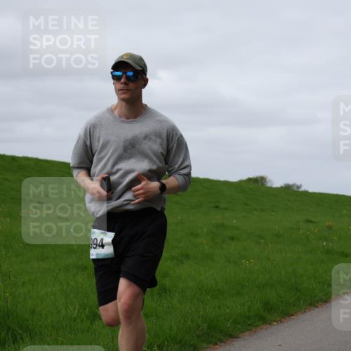 04.05.2025 - 8. Wedeler Halbmarathon Yannick Fuchs http://msf.ph/oto/7835189 04.05.2025 11:44:11 Laufen 994, 429 meine-sportfotos.de