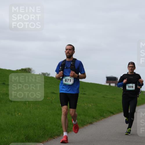04.05.2025 - 8. Wedeler Halbmarathon Yannick Fuchs http://msf.ph/oto/7835204 04.05.2025 11:44:15 Laufen 671, 989 meine-sportfotos.de