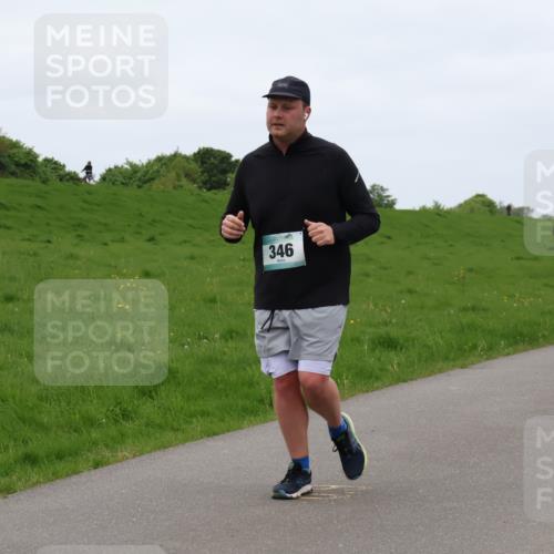 04.05.2025 - 8. Wedeler Halbmarathon Lena Gebhardt http://msf.ph/oto/7835210 04.05.2025 11:26:46 Laufen 346, 736, 533 meine-sportfotos.de