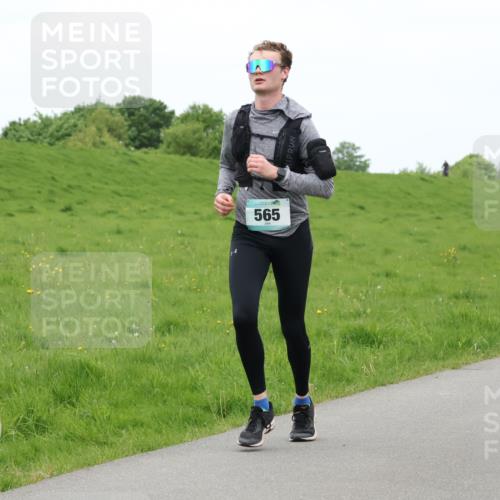 04.05.2025 - 8. Wedeler Halbmarathon Lena Gebhardt http://msf.ph/oto/7835248 04.05.2025 11:26:53 Laufen 565 meine-sportfotos.de