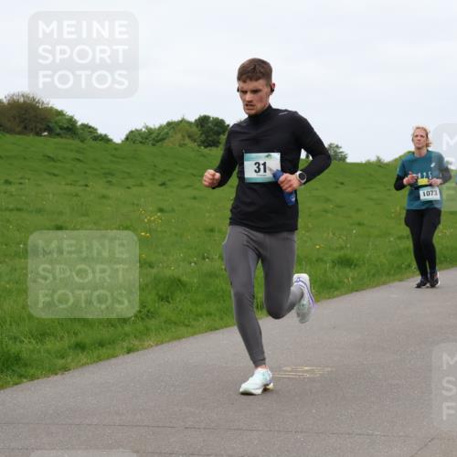 04.05.2025 - 8. Wedeler Halbmarathon Lena Gebhardt http://msf.ph/oto/7835253 04.05.2025 11:27:02 Laufen 799, 31, 1073, 737, 1200 meine-sportfotos.de