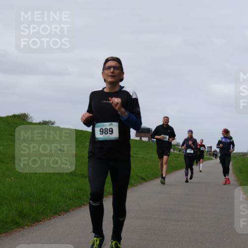 04.05.2025 - 8. Wedeler Halbmarathon Yannick Fuchs http://msf.ph/oto/7835254 04.05.2025 11:44:18 Laufen 989 meine-sportfotos.de