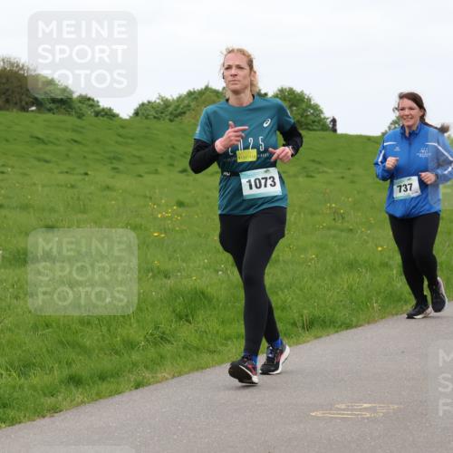 04.05.2025 - 8. Wedeler Halbmarathon Lena Gebhardt http://msf.ph/oto/7835264 04.05.2025 11:27:04 Laufen 25, 1073, 737, 120 meine-sportfotos.de