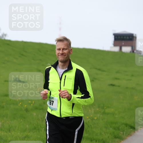 04.05.2025 - 8. Wedeler Halbmarathon Yannick Fuchs http://msf.ph/oto/7835276 04.05.2025 11:23:13 Laufen 97, 645, 715 meine-sportfotos.de