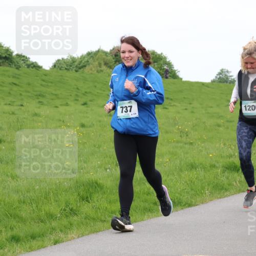04.05.2025 - 8. Wedeler Halbmarathon Lena Gebhardt http://msf.ph/oto/7835286 04.05.2025 11:27:06 Laufen 222, 737, 136, 1200, 859 meine-sportfotos.de