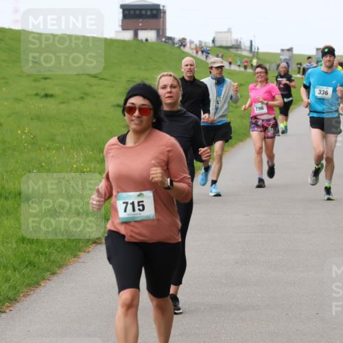 04.05.2025 - 8. Wedeler Halbmarathon Yannick Fuchs http://msf.ph/oto/7835324 04.05.2025 11:23:15 Laufen 715, 796, 336, 563 meine-sportfotos.de