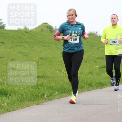 04.05.2025 - 8. Wedeler Halbmarathon Lena Gebhardt http://msf.ph/oto/7835336 04.05.2025 11:27:13 Laufen 2025, 769, 592 meine-sportfotos.de