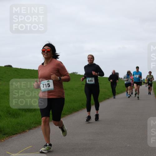 04.05.2025 - 8. Wedeler Halbmarathon Yannick Fuchs http://msf.ph/oto/7835392 04.05.2025 11:23:17 Laufen 715, 645, 336 meine-sportfotos.de