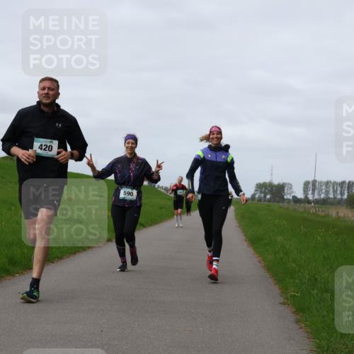 04.05.2025 - 8. Wedeler Halbmarathon Yannick Fuchs http://msf.ph/oto/7835420 04.05.2025 11:44:23 Laufen 420, 590 meine-sportfotos.de