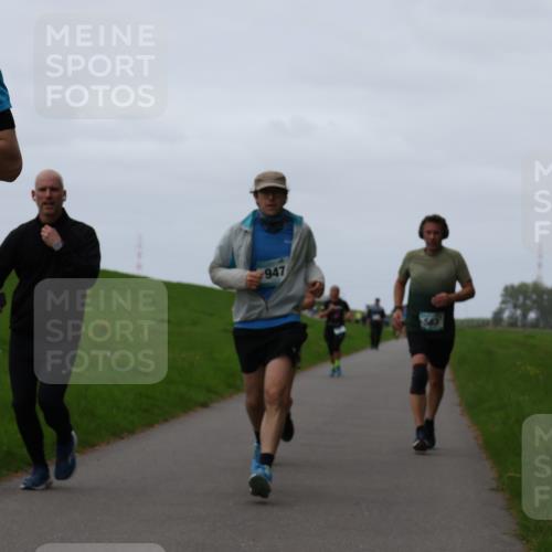 04.05.2025 - 8. Wedeler Halbmarathon Yannick Fuchs http://msf.ph/oto/7835510 04.05.2025 11:23:22 Laufen 81, 36, 947 meine-sportfotos.de