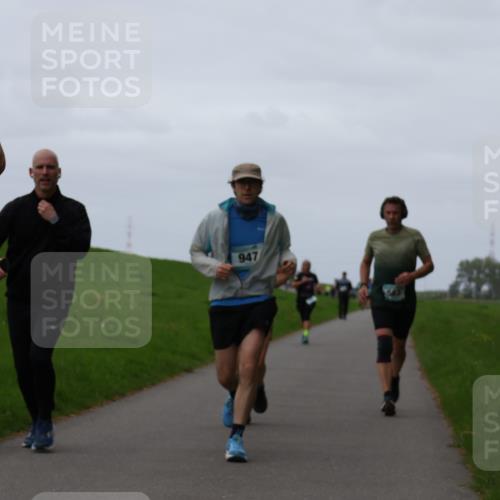 04.05.2025 - 8. Wedeler Halbmarathon Yannick Fuchs http://msf.ph/oto/7835513 04.05.2025 11:23:22 Laufen 947 meine-sportfotos.de