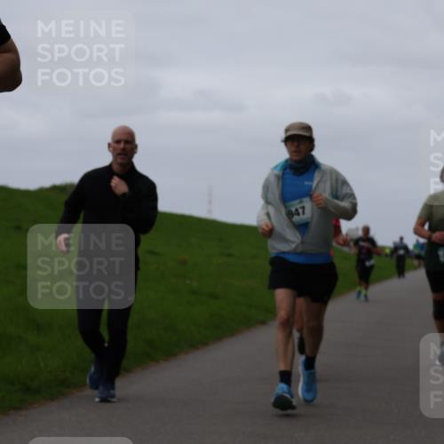 04.05.2025 - 8. Wedeler Halbmarathon Yannick Fuchs http://msf.ph/oto/7835525 04.05.2025 11:23:22 Laufen 947 meine-sportfotos.de
