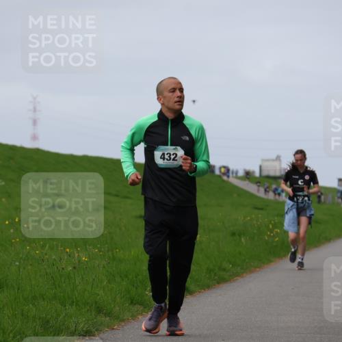 04.05.2025 - 8. Wedeler Halbmarathon Yannick Fuchs http://msf.ph/oto/7835542 04.05.2025 11:44:33 Laufen 432, 568 meine-sportfotos.de