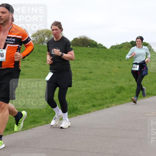 04.05.2025 - 8. Wedeler Halbmarathon Lena Gebhardt http://msf.ph/oto/7835547 04.05.2025 11:27:50 Laufen 1086, 3, 604 meine-sportfotos.de