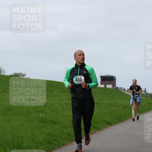 04.05.2025 - 8. Wedeler Halbmarathon Yannick Fuchs http://msf.ph/oto/7835565 04.05.2025 11:44:35 Laufen 432 meine-sportfotos.de